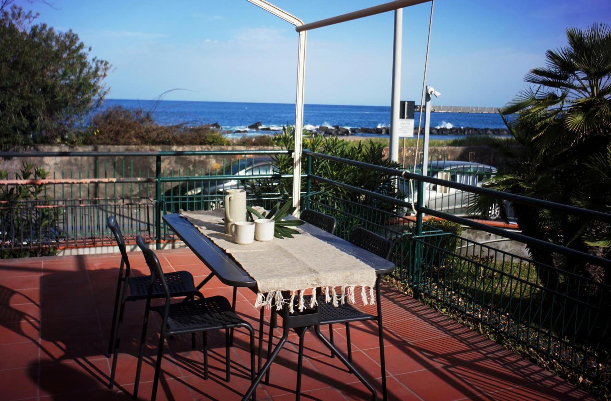 Apartmán Al Giardino Sant'Anna Mascali Exteriér fotografie