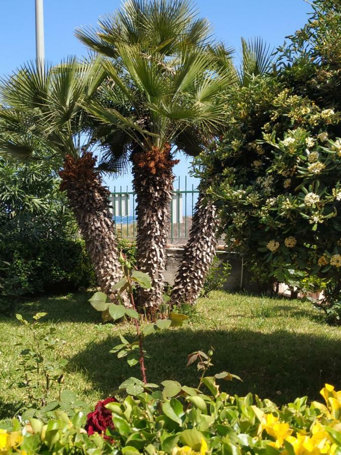 Apartmán Al Giardino Sant'Anna Mascali Exteriér fotografie